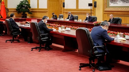  Jinping y Scholz, durante la reunión este viernes en Pekín. 