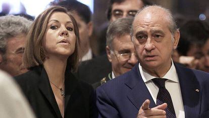 María Dolores de Cospedal junto al exministro del Interior, Jorge Fernández Díaz. 