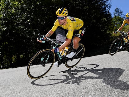 Roglic, durante la etapa del sábado en la Dauphiné.