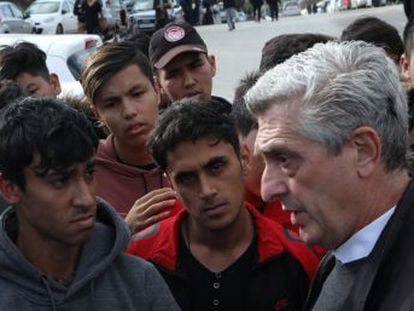 Filippo Grandi urge al Gobierno griego a mejorar el estado de los centros para refugiados