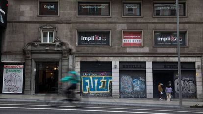 Locales cerrados en septiembre de 2020 en la Gran Vía de Madrid.