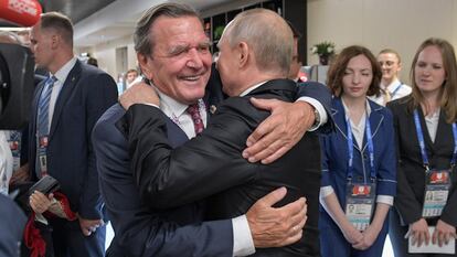 Schroeder y Putin, en 2018.