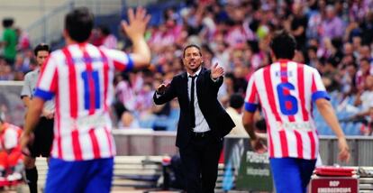 Simeone da instrucciones ante el Athletic.