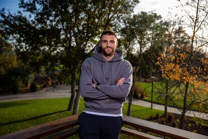 David López, central del Girona: “Es muy complicado quitarnos el balón” 