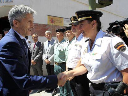 El ministro del Interior, en una visita que hizo a Algeciras el pasado julio.