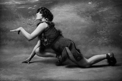 Colette en la obra ‘Le Desir, La Chimere et l’Amour’. Sus diálogos provocadores y su revelador vestuario provocaron un escándalo en 1906.