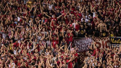 La grada norte donde se ubican los Biris.