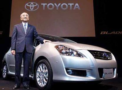 Katsuaki Watanabe, presidente de Toyota Motor Corp., en el Salón de Automóvil de Tokio.