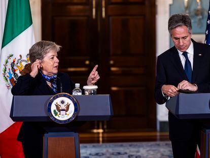 El secretario de Estado de EE UU Antony Blinken y la secretaria de Relaciones Internacionales de México Alicia Bárcena en su comparecencia conjunta tras su reunión de este jueves