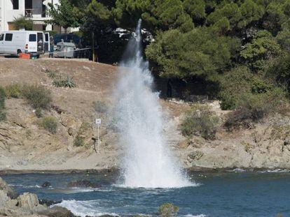 Artificieros detonan dos proyectiles de la Guerra Civil en Llan&ccedil;&agrave;.
 