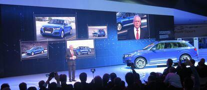 El m&aacute;ximo responsable de desarrollo t&eacute;cnico de Audi, Ulrich Hackenberg, durante la presentaci&oacute;n del nuevo Audi Q7. 