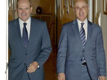 Chaves y Duran Lleida a su llegada a la Comisión bilateral.