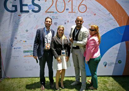 Parte de la delegación cubana en GES. De izquierda a derecha: Sergio León, Yamilet López, Dorian Carbonell y Niuris Higueras.