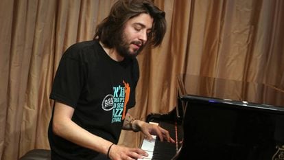 El cantante Salvador Sobral en la sede de la SGAE este jueves.