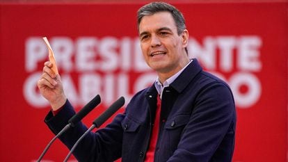 Pedro Sánchez en el cierre de campaña del PSOE en la campaña electoral de Madrid.