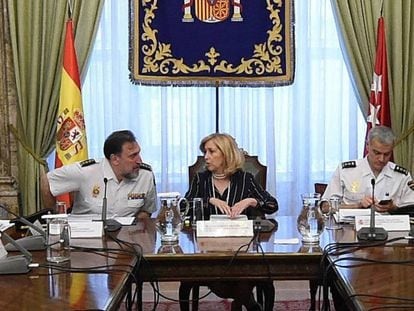 Germ&aacute;n Rodr&iacute;guez Casti&ntilde;eira, a la izquierda, con la delegada del Gobierno en Madrid, Concepci&oacute;n Dancausa, en una imagen de archivo. 