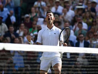 Djokovic celebra su triunfo contra Norrie, este viernes en Londres.