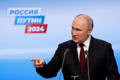Putin, durante la rueda de prensa tras su victoria electoral, el domingo 17 de marzo.