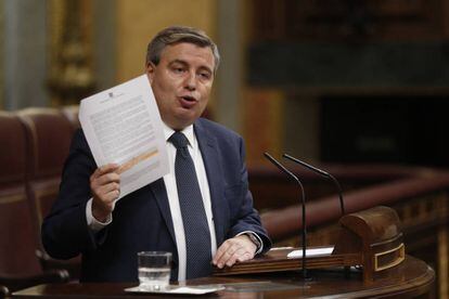 El diputado del PDeCAT Jordi Xucla durante el pleno en el Congreso.