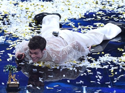 El cantante italiano Blanco, en el escenario del Festival de San Remo.