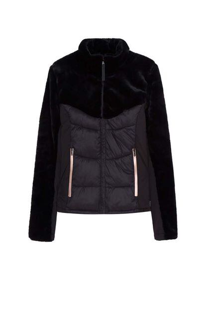 Chaqueta PrimaLoft® con pelo (59,99 €), de OYSHO.