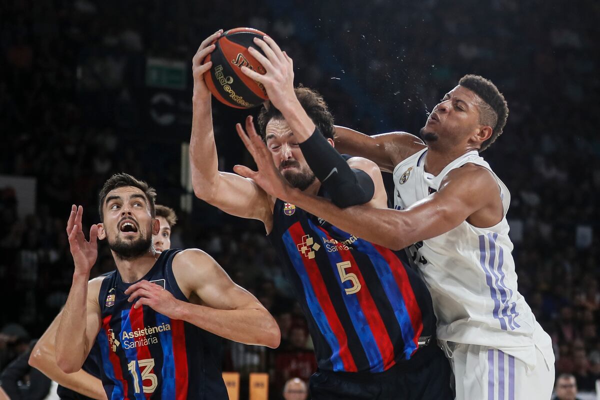 Baloncesto Final de la Supercopa El Real Madrid vence al Barcelona