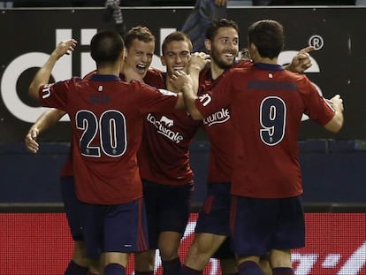 Oriol Riera celebra su gol al Elche