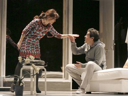 Silvia Mars&oacute; y Pablo Chiapella en una escena de la obra. 