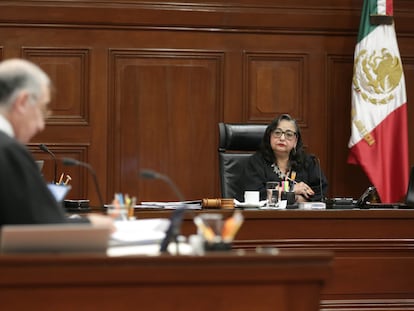 La ministra Norma Piña durante la sesión en el pleno de la Suprema Corte de Justicia de la Nación.