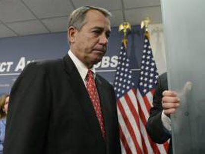 El jefe de la mayoría republicana en la cámara baja, John Boehner, de Ohio, afirmó la semana pasada que dejaba en manos del Senado la elaboración de una fórmula que evite un "precipicio fiscal". EFE/Archivo