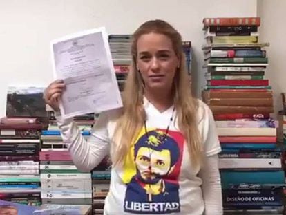 FOTO: Fotograma de la cuenta de Twitter de Lilian Tintori. / VÍDEO: Su mensaje en la red social.