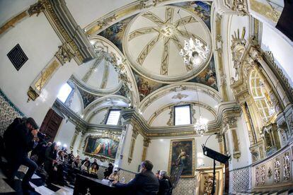 La capilla de la Comuni&oacute;n de la iglesia de San Nicol&aacute;s, en Valencia, durante de la presentaci&oacute;n de los trabajos de rehabilitaci&oacute;n.   