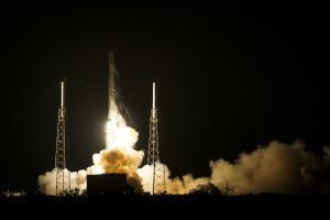 Lanzamiento del Falcon 9 desde la base espacial de la Fuerza Aérea en Cabo Cañavera (Florida), el pasado 10 de enero.