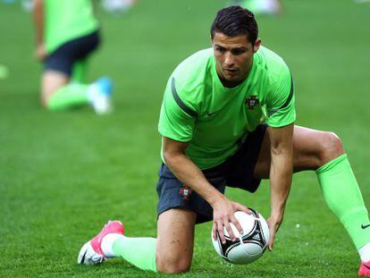 Cristiano, en el entrenamiento de ayer de Portugal.