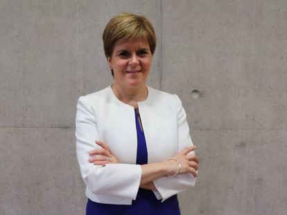 La ministra principal de Escocia, Nicola Sturgeon, este miércoles en su despacho del Parlamento Escocés en Edimburgo