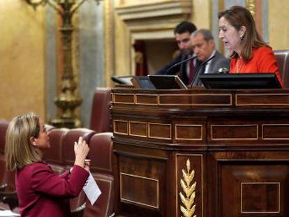 La presidenta del Congreso despide una legislatura “complicada” con el reconocimiento al papel de las mujeres