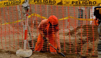 Obras públicas a las afueras de Lima.