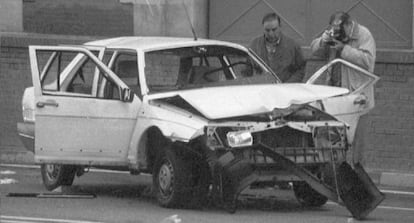 Estado en que quedó el Fiat Regata del capitán Aliste tras el atentado.