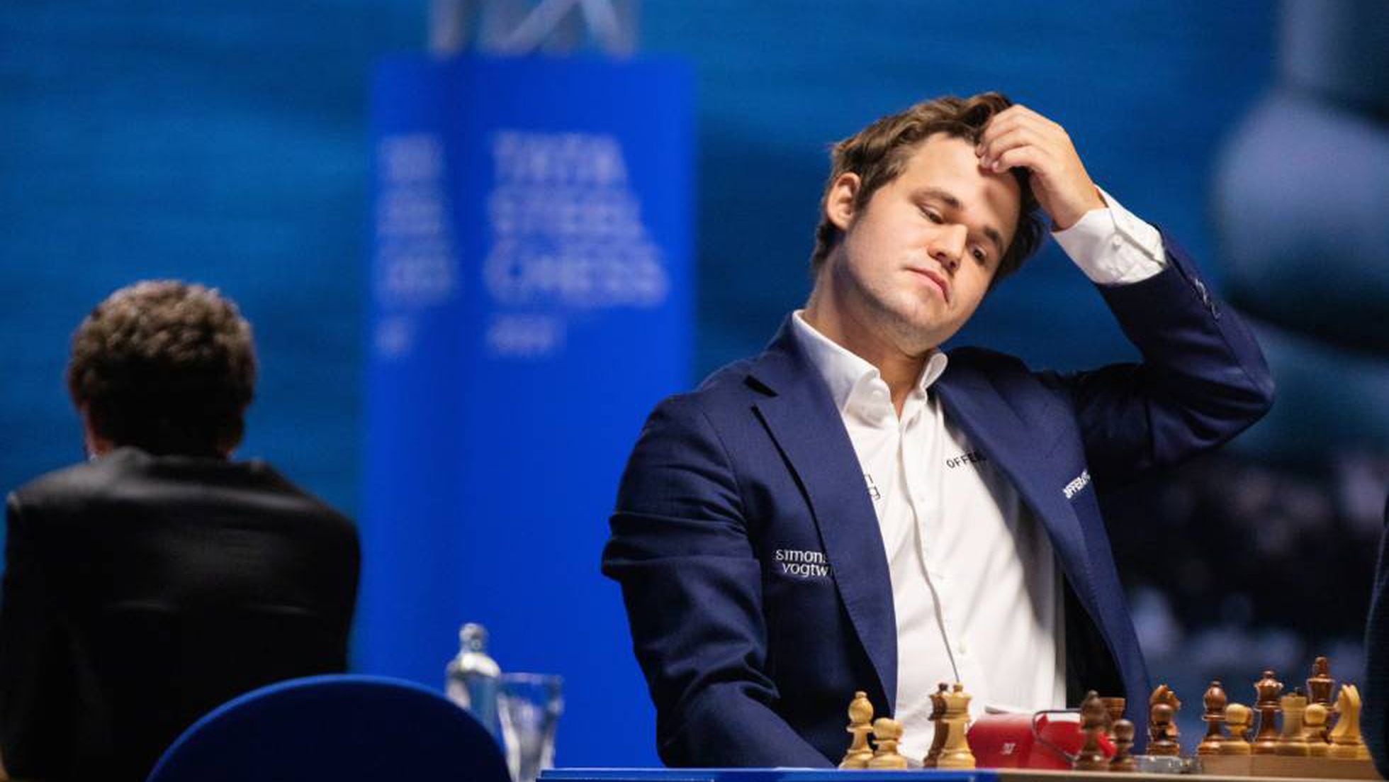 Ajedrez Carlsen: Firouzja tumba a Caruana, 2º del mundo, en el