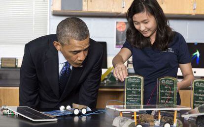 El presidente Obama viaj&oacute; esta semana a Texas para promover estudios de ciencia, una de las causas de la falta de profesionales, seg&uacute;n los expertos.