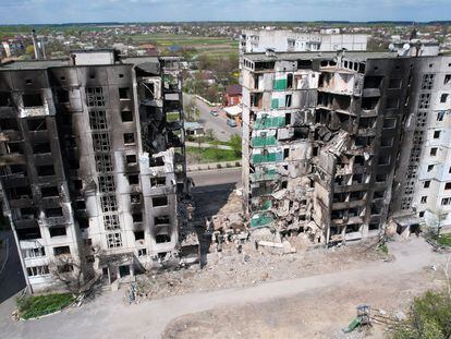 A view shows buildings destroyed by the shelling, amid the Russian invasion of Ukraine, in Borodianka, Kyiv region, Ukraine, May 2, 2022. Picture taken with drone. REUTERS/Zohra Bensemra