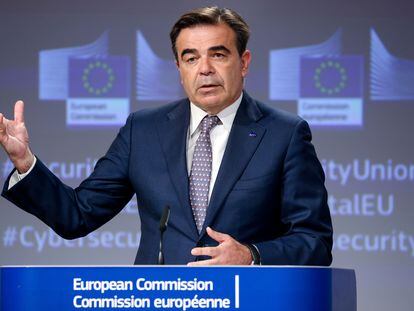 El vicepresidente de la Comisión Europea, Margaritis Schinas, durante una comparecencia este miércoles.