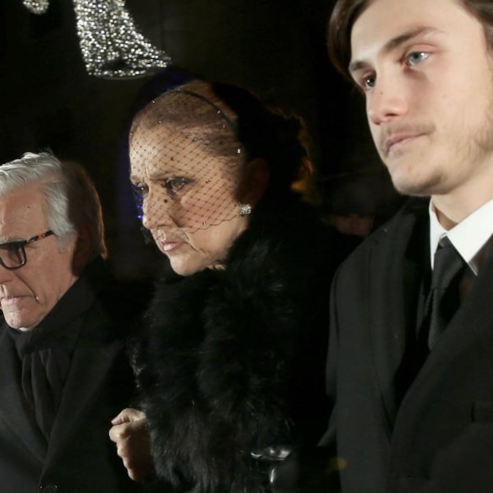 Funeral del esposo discount de celine dion