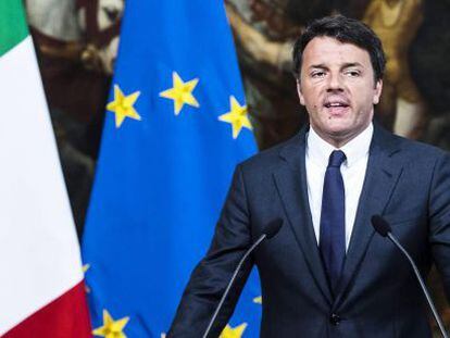 El primer ministro italiano, Matteo Renzi, en una rueda de prensa celebrada tras conocerse el resultado del refer&eacute;ndum sobre la pertenencia de Reino Unido a la Uni&oacute;n Europea. 