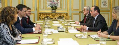 El secretario general del PSOE, Pedro Sánchez, durante la reunión con el presidente de Francia, François Hollande este miércoles.