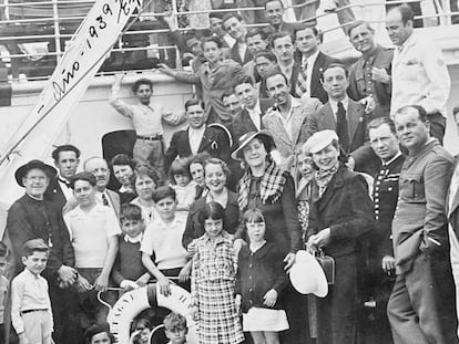 La familia de Sergio Cabrera, camino del exilio en la República Dominicana.