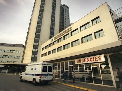 La entrada a Urgencias del hospital de Bellvitge.