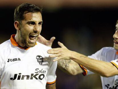 Paco Alcacer celebrando un gol.