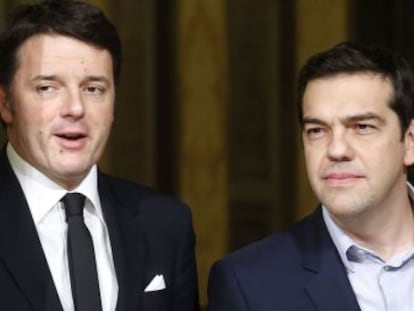 El primer ministro italiano Matteo Renzi y el griego, Alexis Tsipras.  