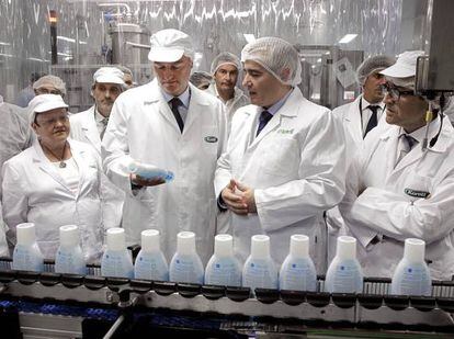 Fabra, en una planta farmacéutica en agosto de 2012.